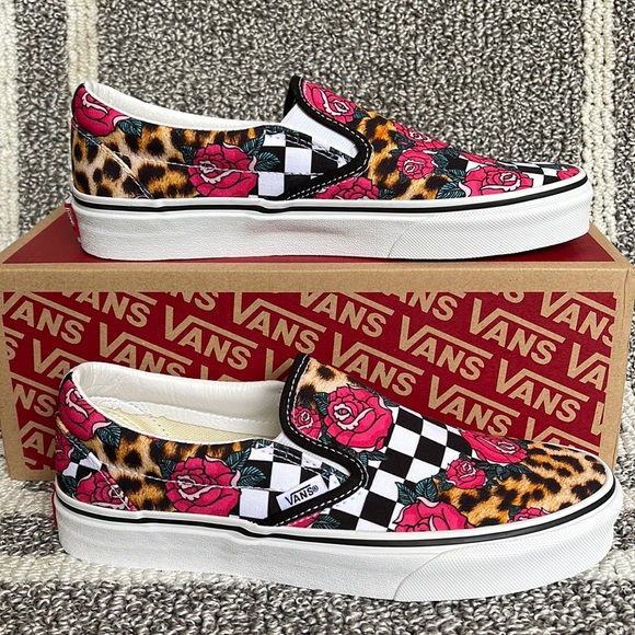 Vans Classic Slip-On Rose/Animal Check True White Multi WMNS - Picture 2 of 16